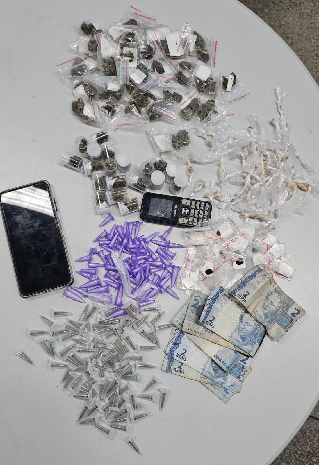 Apreensão de drogas Salvador: PM apreende mais de 300 porções em