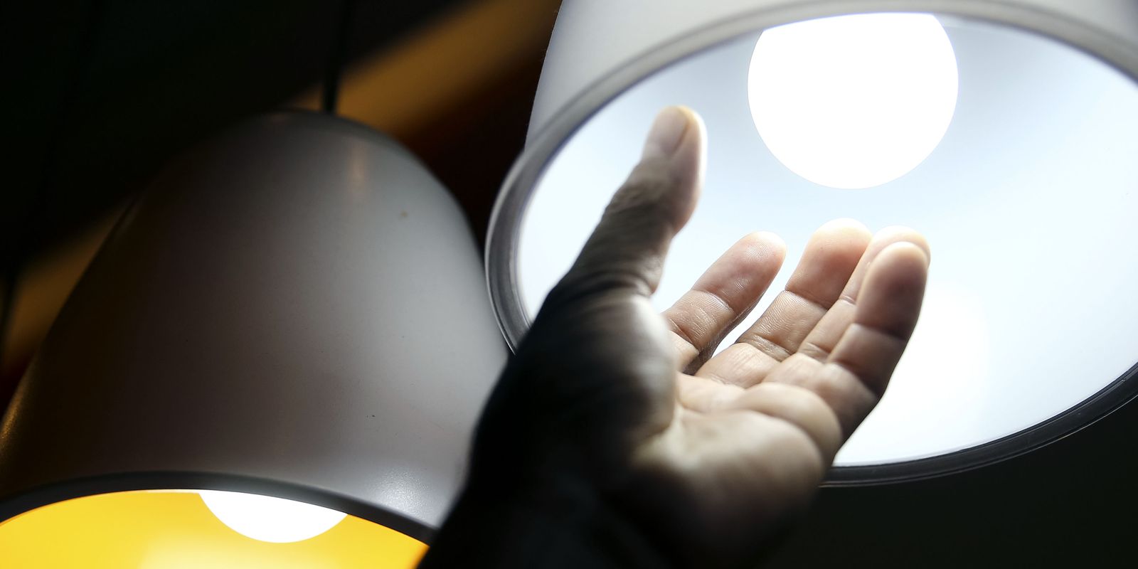 Aneel mantém bandeira tarifária verde para contas de luz em março