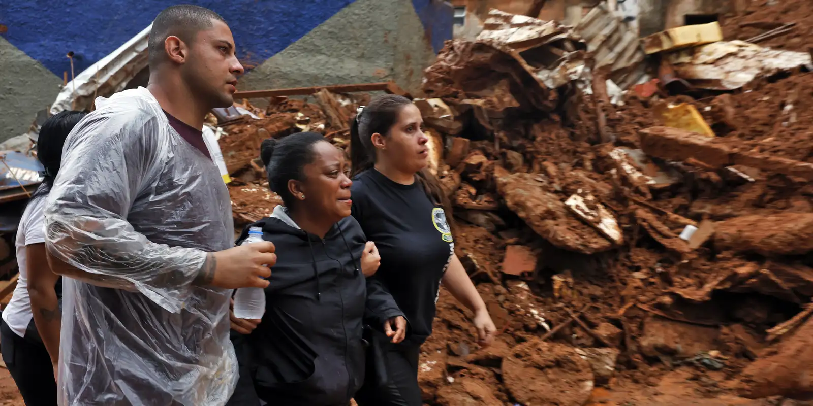 Chuvas Juiz de Fora causam 28 mortes e centenas de desabrigados