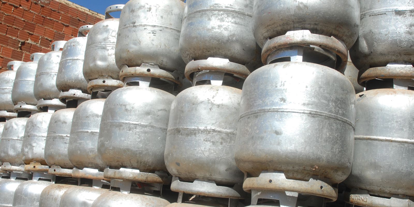 Gás do Povo: Caixa inicia 3ª etapa do vale-recarga para 4,5 milhões