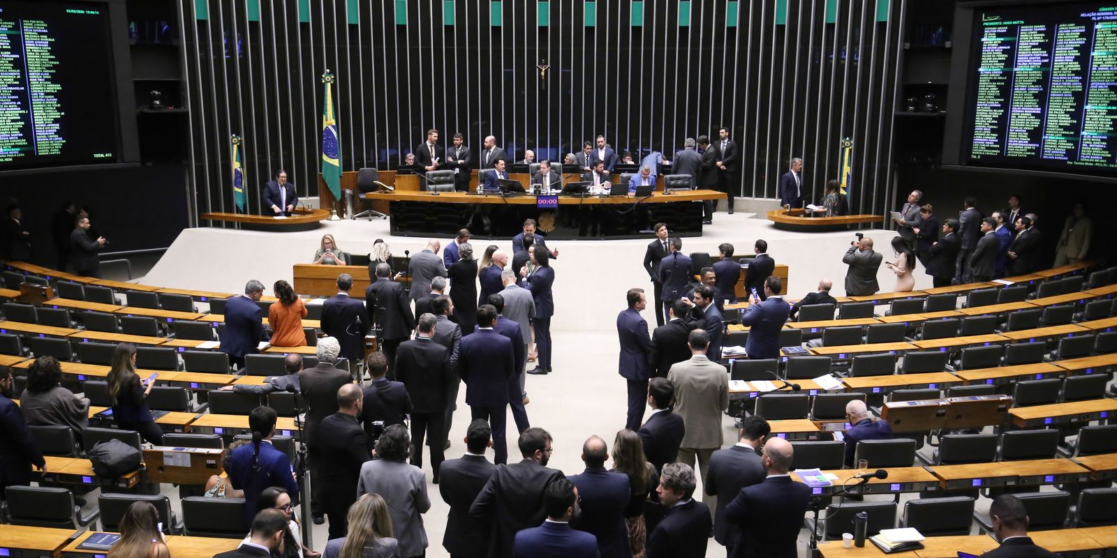 Câmara aprova lei contra crime organizado e endurece penas em até