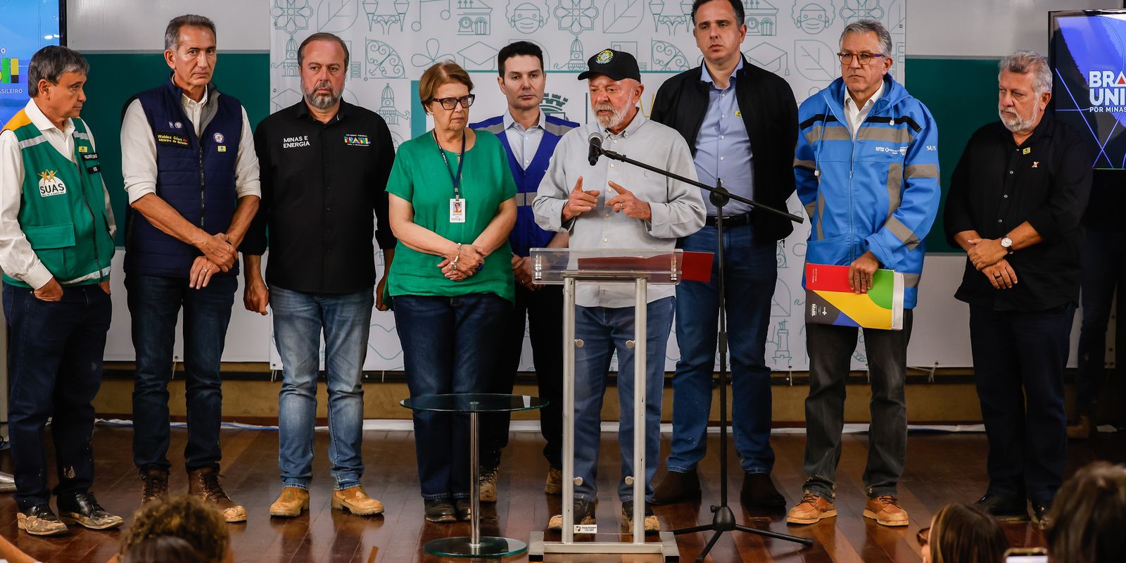 Lula anuncia apoio a Minas Gerais por chuvas com modelo do RS