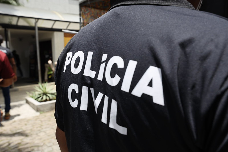 Polícia prende homem por feminicídio em Camaçari após laudo