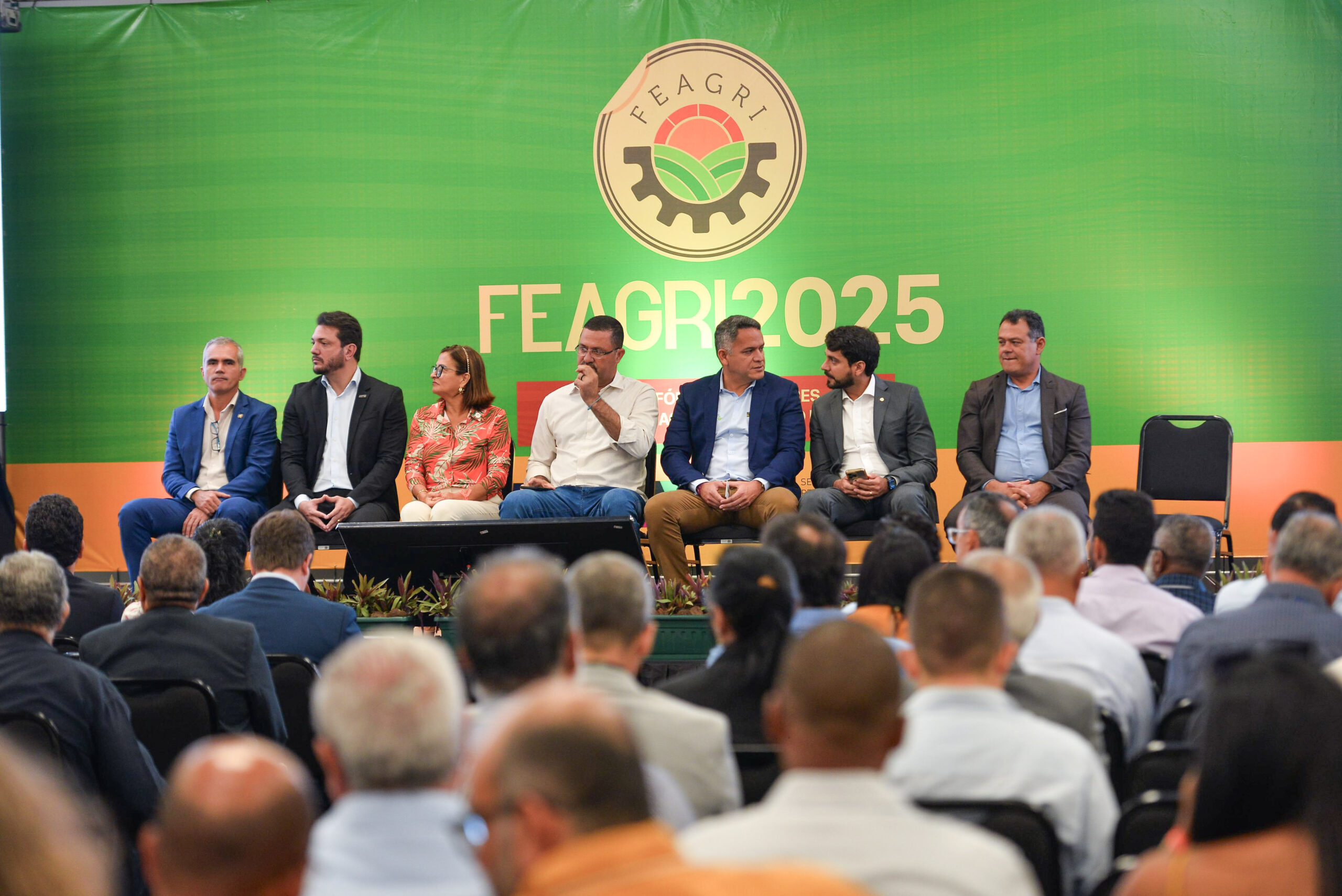 Bahia reúne 500 gestores para debater futuro da agropecuária