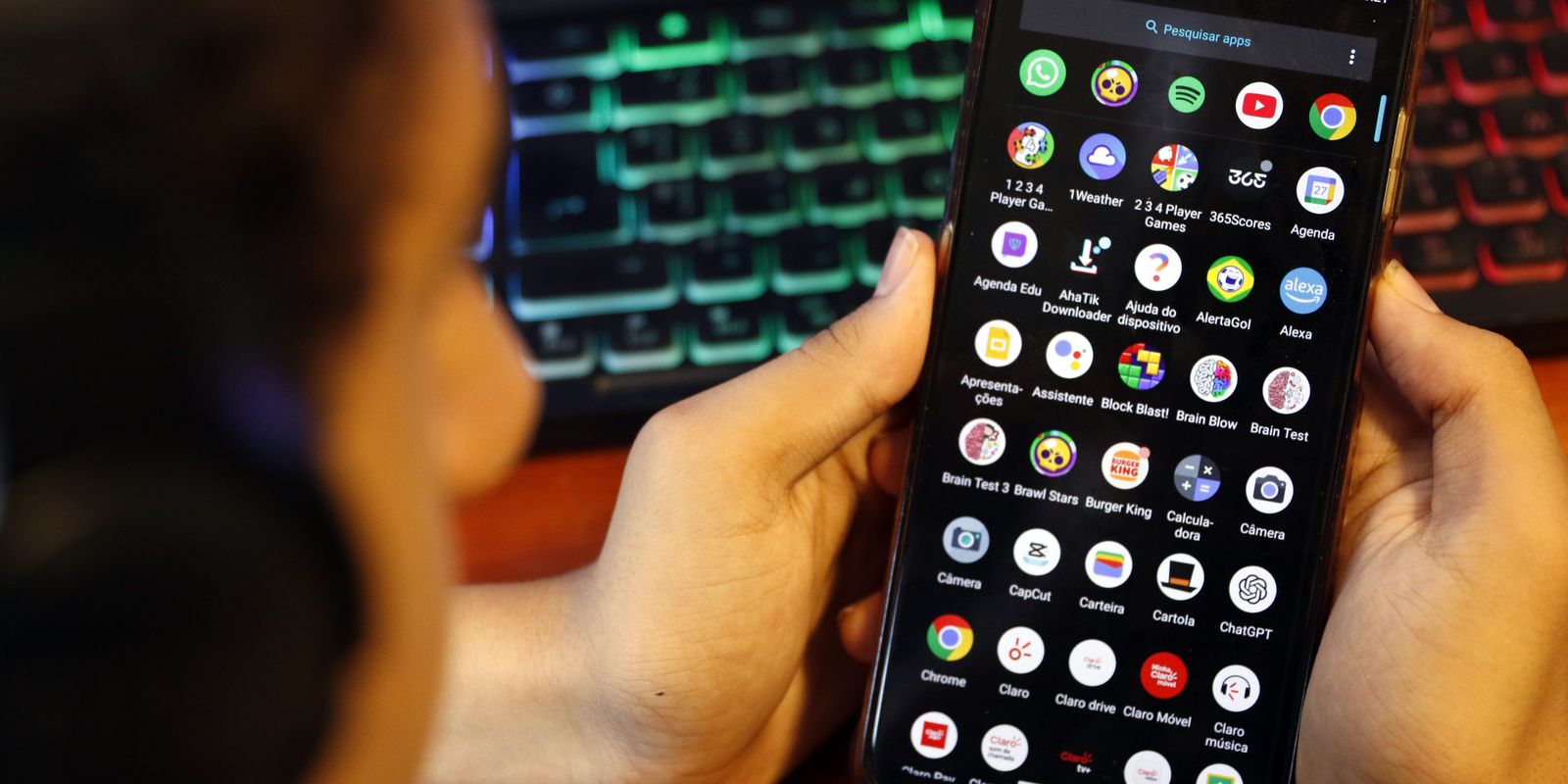 AGU pede investigação da PF contra usuários que publicaram vídeos misóginos