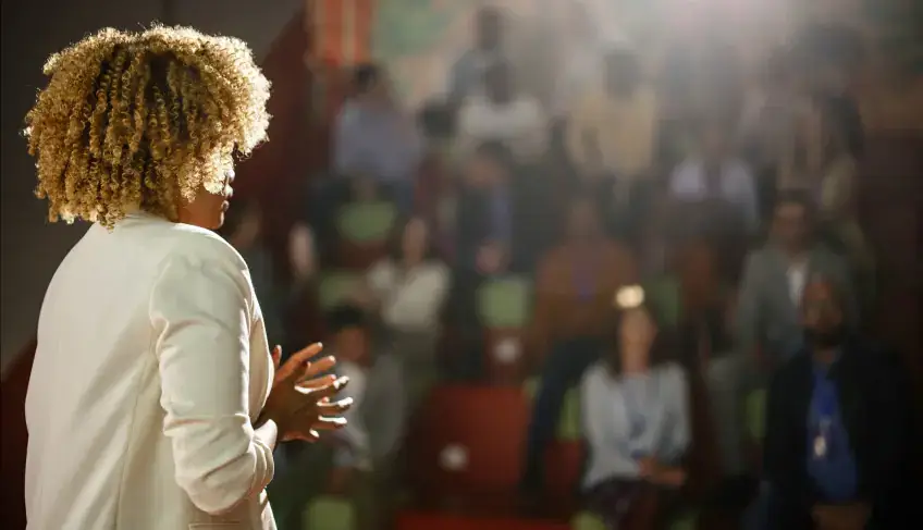 Ariana Dutra substitui Janine Goossens em 2 palestras do Sebrae na Bahia