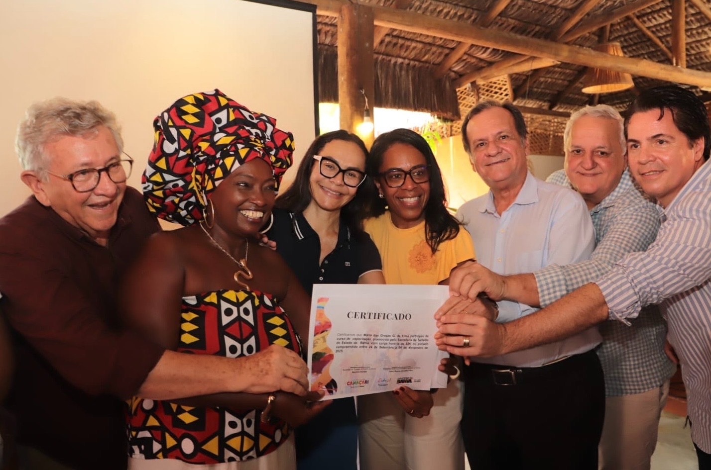 Quase 300 baianas de acarajé em Camaçari concluem curso e impulsionam turismo