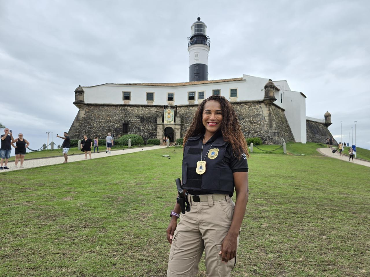 Delegada Mariana Ouais lidera equipe de 4 mulheres na Polícia Civil da Bahia