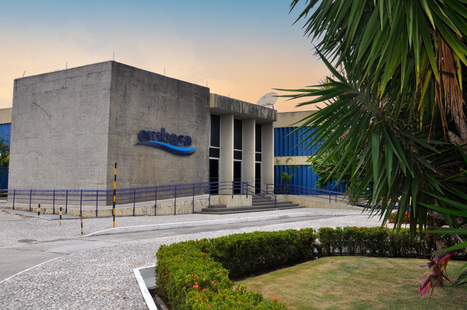 Embasa normaliza abastecimento de água na Bahia após reparo