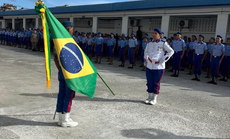 Aluno coronel autista