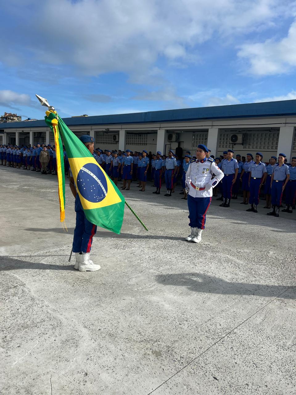 Estudante autista é promovido a aluno coronel em CPM da Bahia