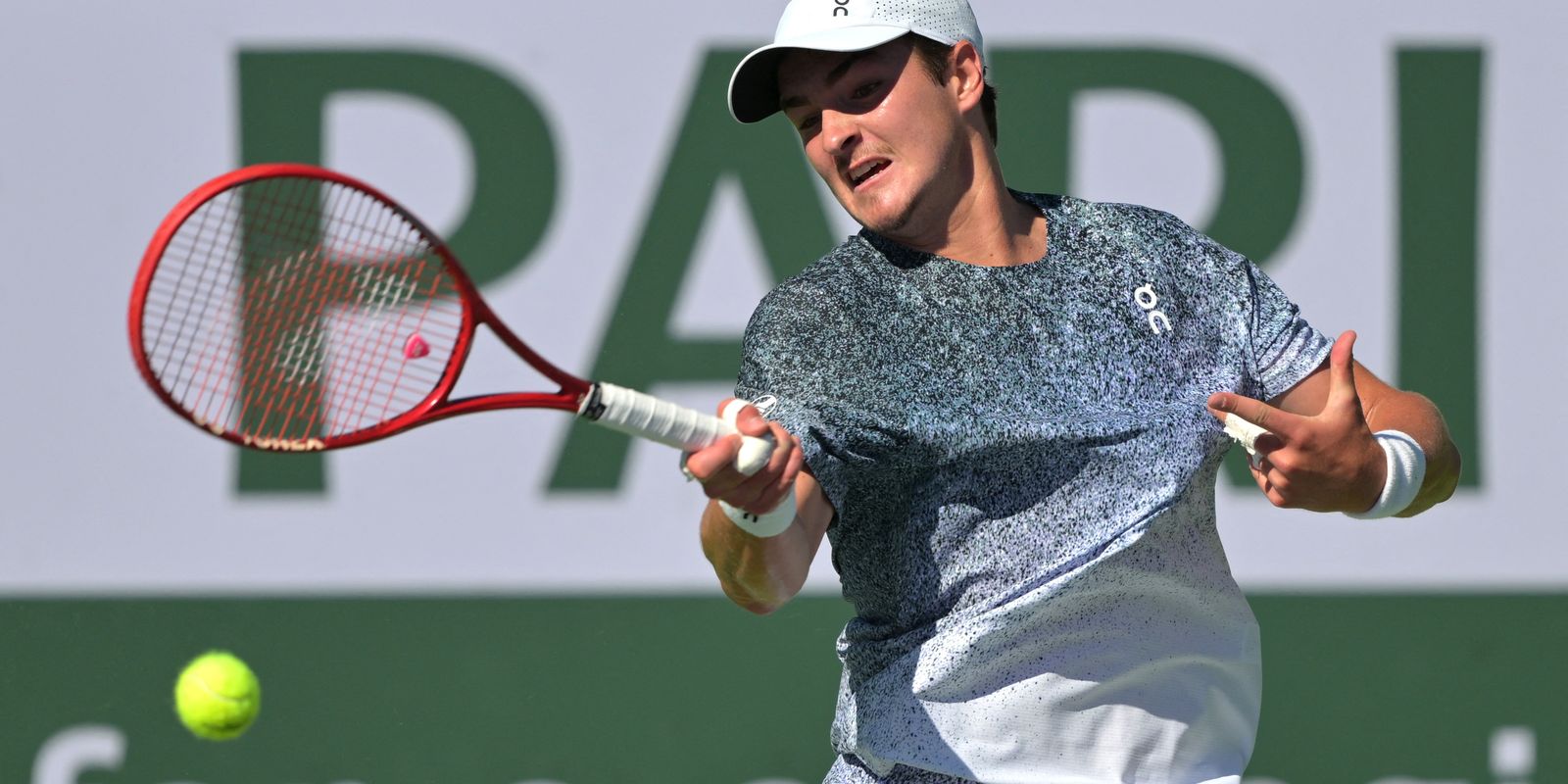 João Fonseca, de 18 anos, avança às oitavas em Indian Wells