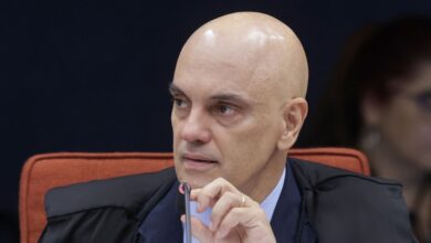 Moraes nega visita Bolsonaro