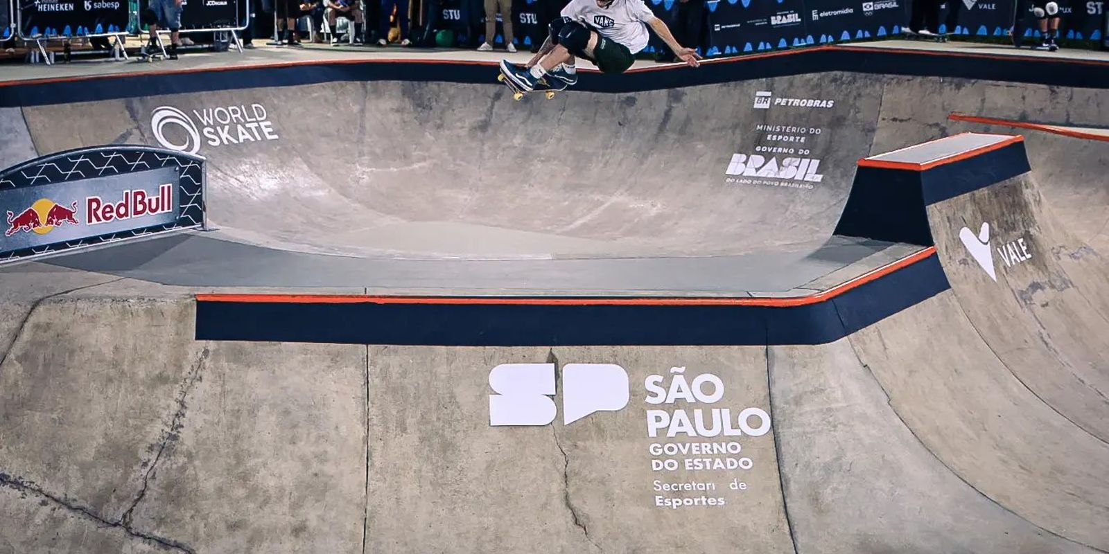 Kalani Konig conquista prata no Skate Park Mundial com 94,80 pontos
