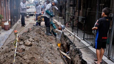 Especialista da UFRJ alerta para risco de endividamento na Maré