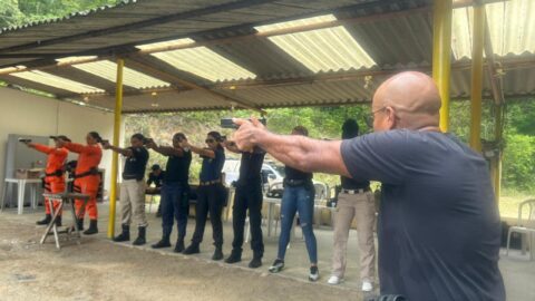 SSP realiza curso de tiro exclusivo para mulheres na Bahia
