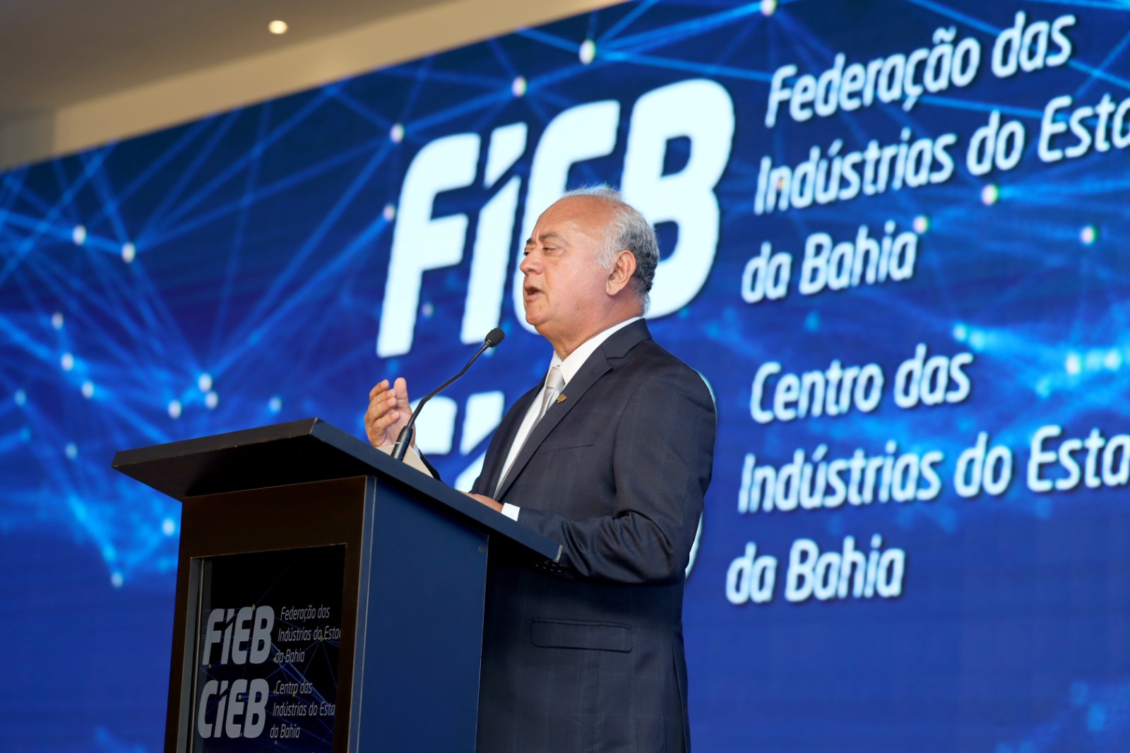 Fieb define nova diretoria e governador aponta desafios para