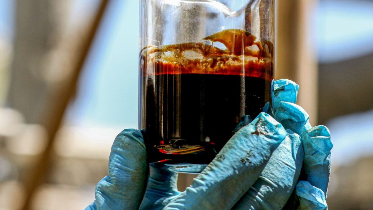 Justiça Federal restabelece imposto de 12% sobre exportação de petróleo bruto