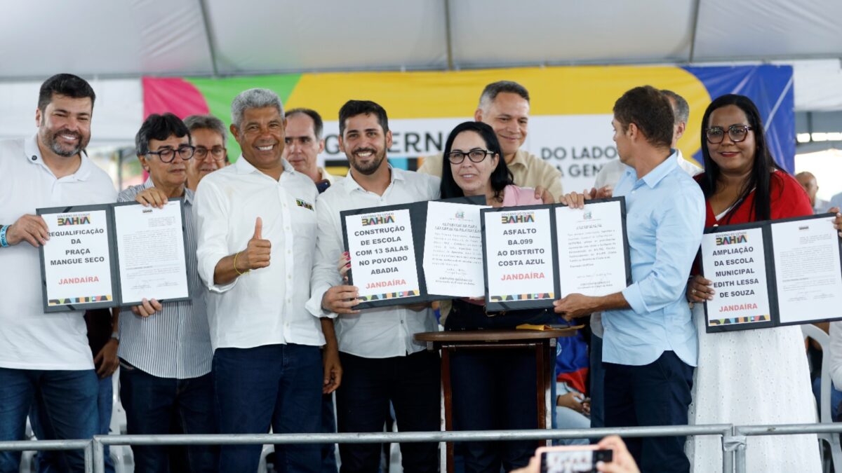 Bahia inaugura nova escola integral e investe em infraestrutura no Litoral Norte