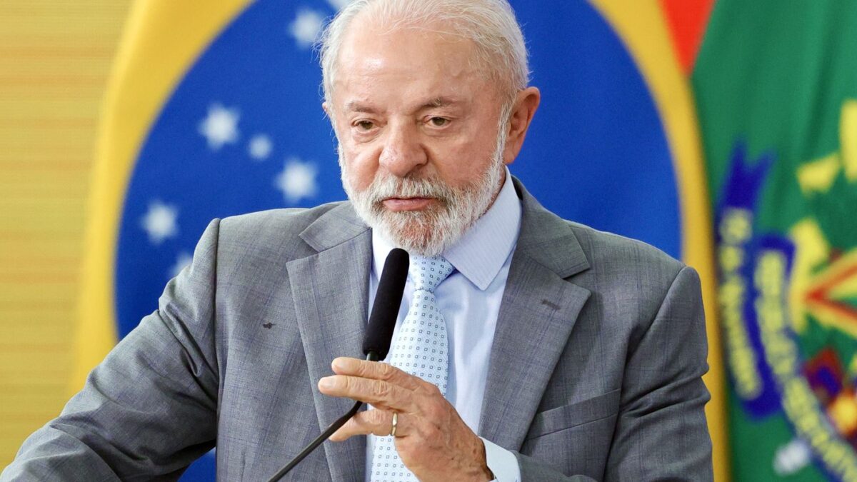 Lula condena ameaças de Trump e apoia Papa Leão XIV