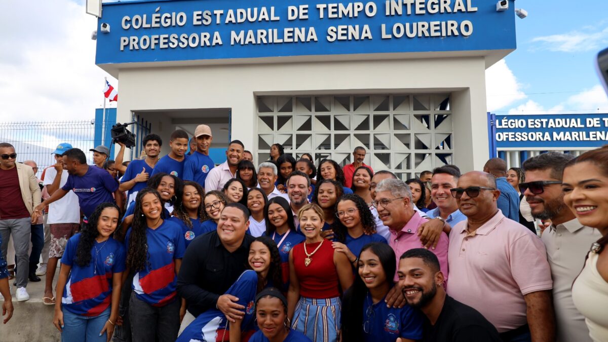 Governo da Bahia entrega colégio integral de R$ 13,1 milhões