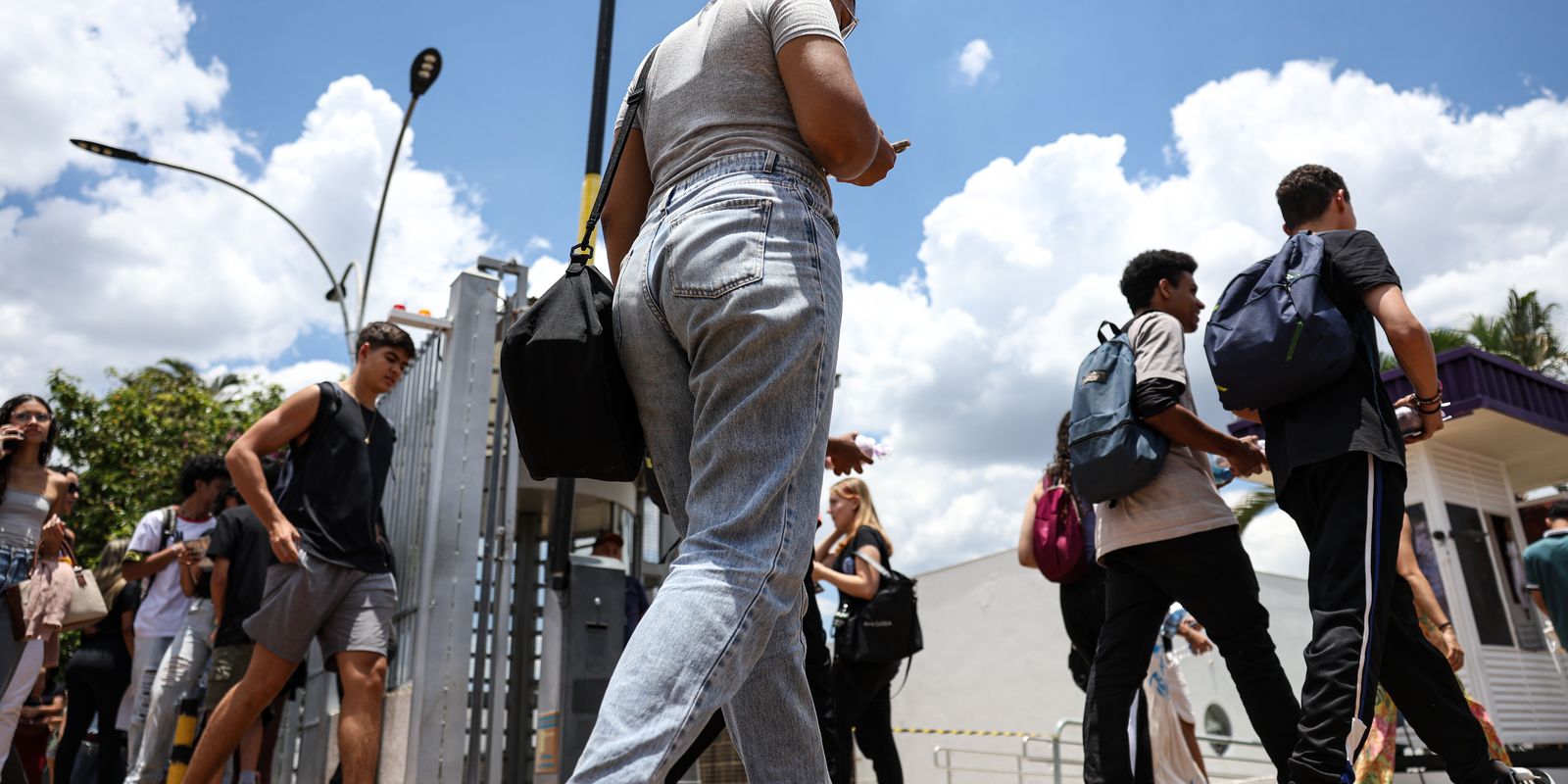 MEC convoca estudantes da lista de espera do Fies