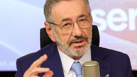 Ministro defende industrialização de minerais críticos no Brasil