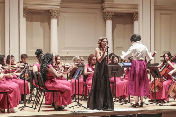 Orquestra Chiquinha Gonzaga do Rio leva protagonismo feminino à Itália