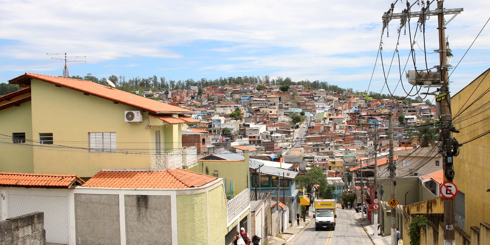 Moradores de Perus denunciam exclusão em audiência sobre incinerador