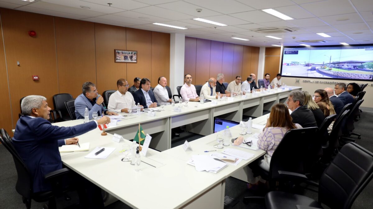 Jerônimo Rodrigues assegura R$ 86 milhões para Piatã em saúde