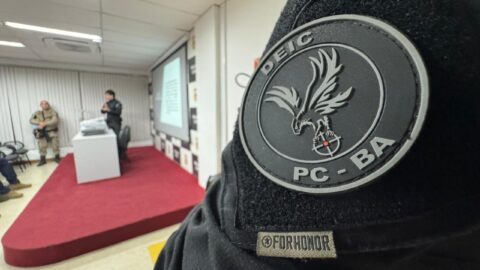 Polícia Civil da Bahia prende trio por furtos de celulares em Candeias