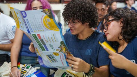 Campanha em escolas do DF capacita alunos contra desastres climáticos