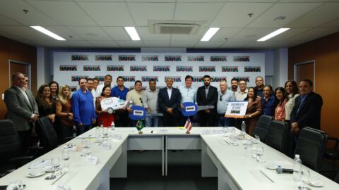 Governo da Bahia impulsiona saúde e infraestrutura