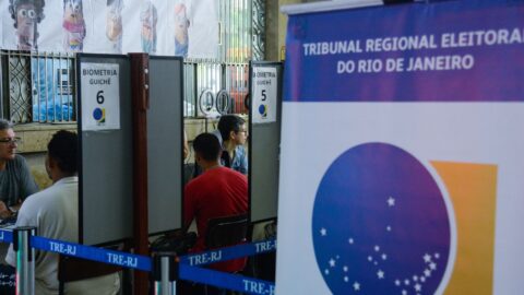 Eleitores do Rio precisam regularizar título até 6 de maio para votar