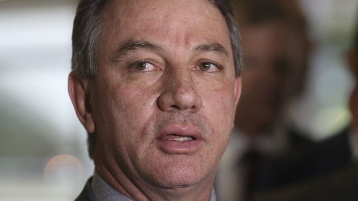 TSE adia novamente decisão crucial sobre política em Roraima