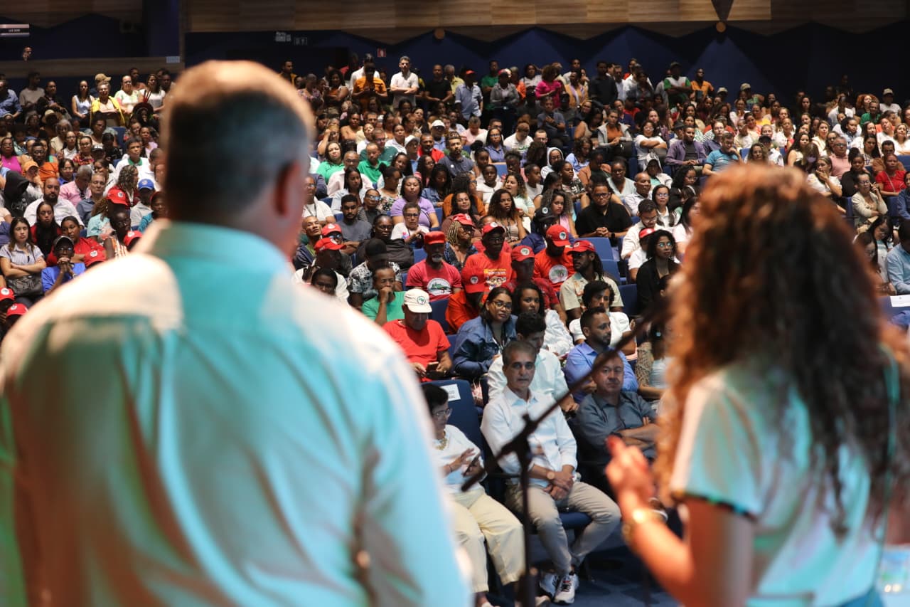 Bahia investe R$ 66 milhões para fortalecer agricultura familiar e escolas