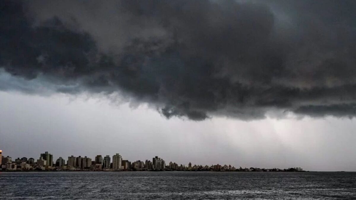 Ciclone extratropical avança e causa temporais em Santa Catarina