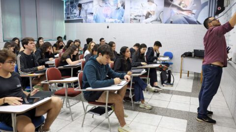 Estudantes Fies renegociam dívidas com até 99% de desconto