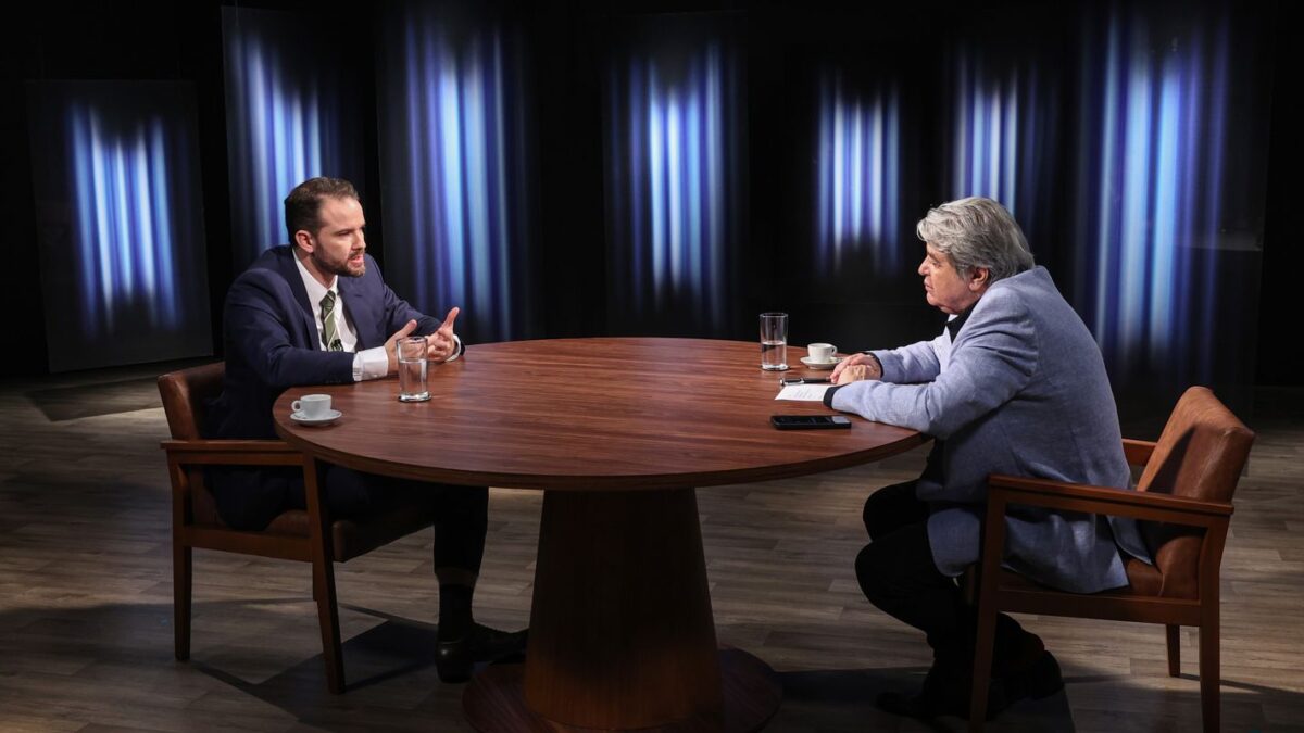 Ministro Durigan aborda encontro Lula-Trump e reforça Desenrola 2.0