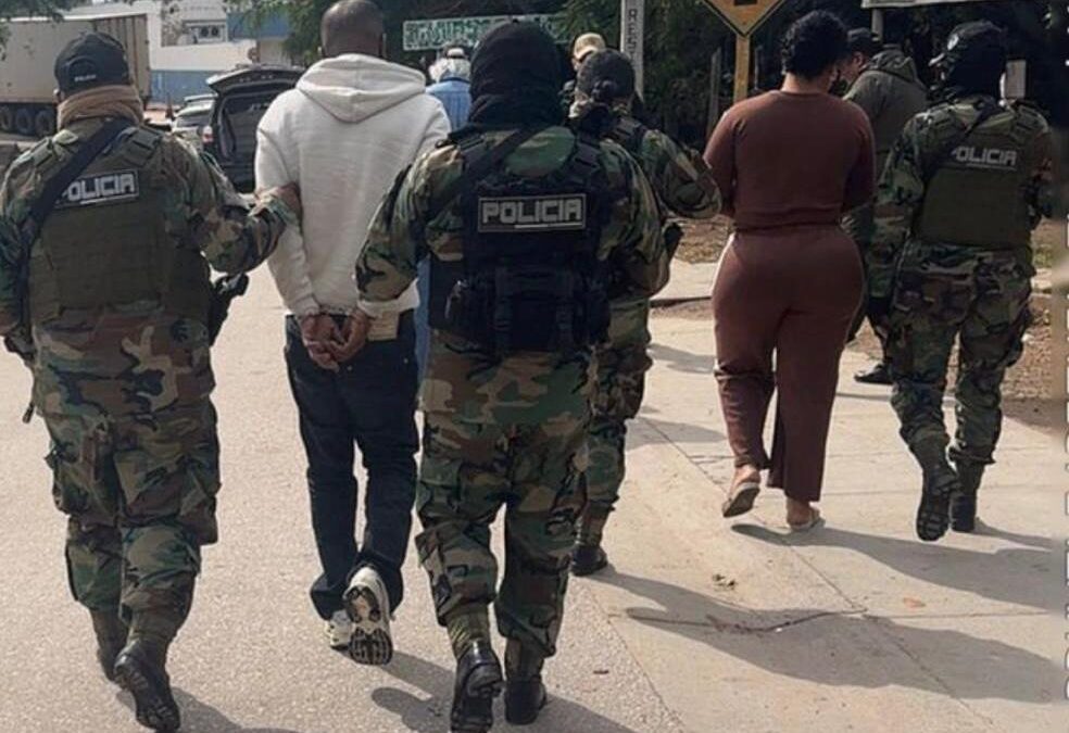 Bahia extradita líder de facção e esposa após operação na Bolívia
