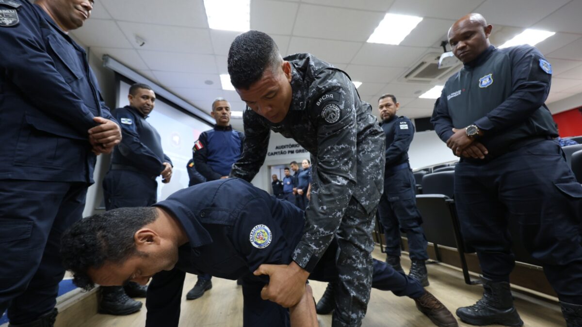 Guardas civis da Bahia elevam preparo em técnicas de defesa pessoal