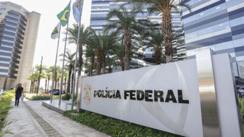 Hacker do Banco Master é preso em Dubai e deportado ao Brasil