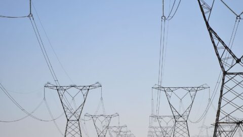 Governo amplia Luz para Todos e leva energia à Amazônia Legal