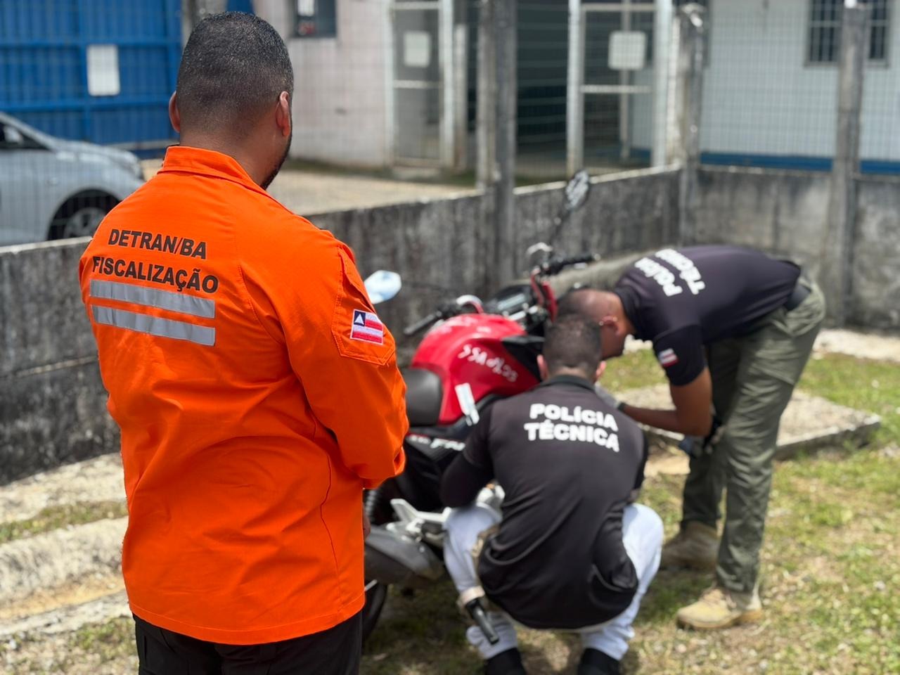 Forças da Bahia identificam 90 veículos adulterados em operação