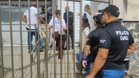 Operação Skincare interdita clínicas com bronzeamento ilegal e risco à saúde