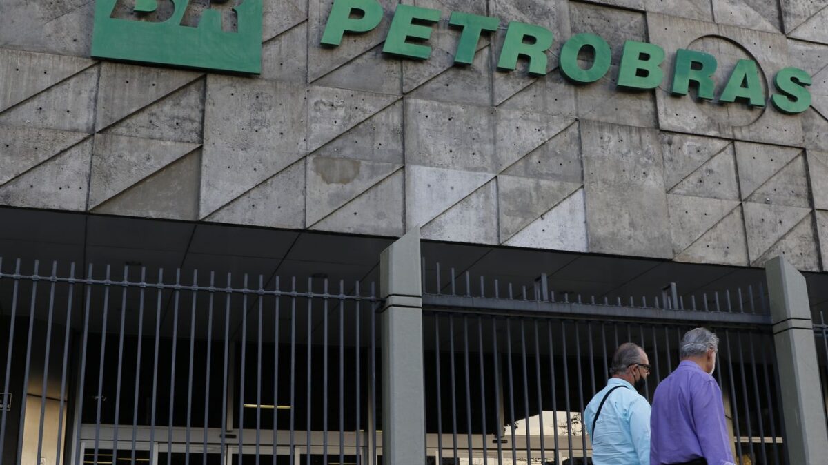 Petrobras alcança novo recorde na produção de petróleo e gás