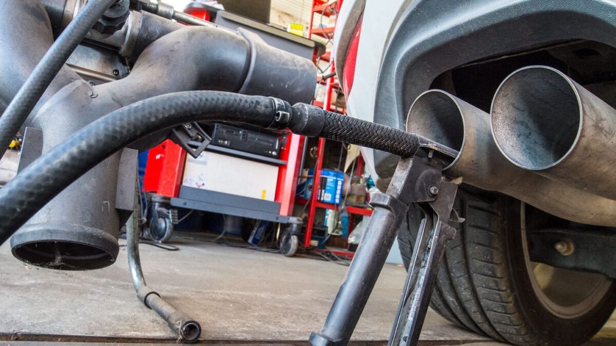 Volkswagen condenada por fraude ambiental em picapes Amarok