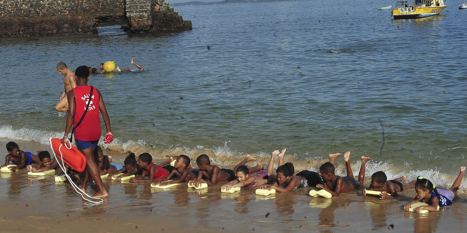 Sobrasa lança campanha para prevenir afogamentos de crianças no Brasil